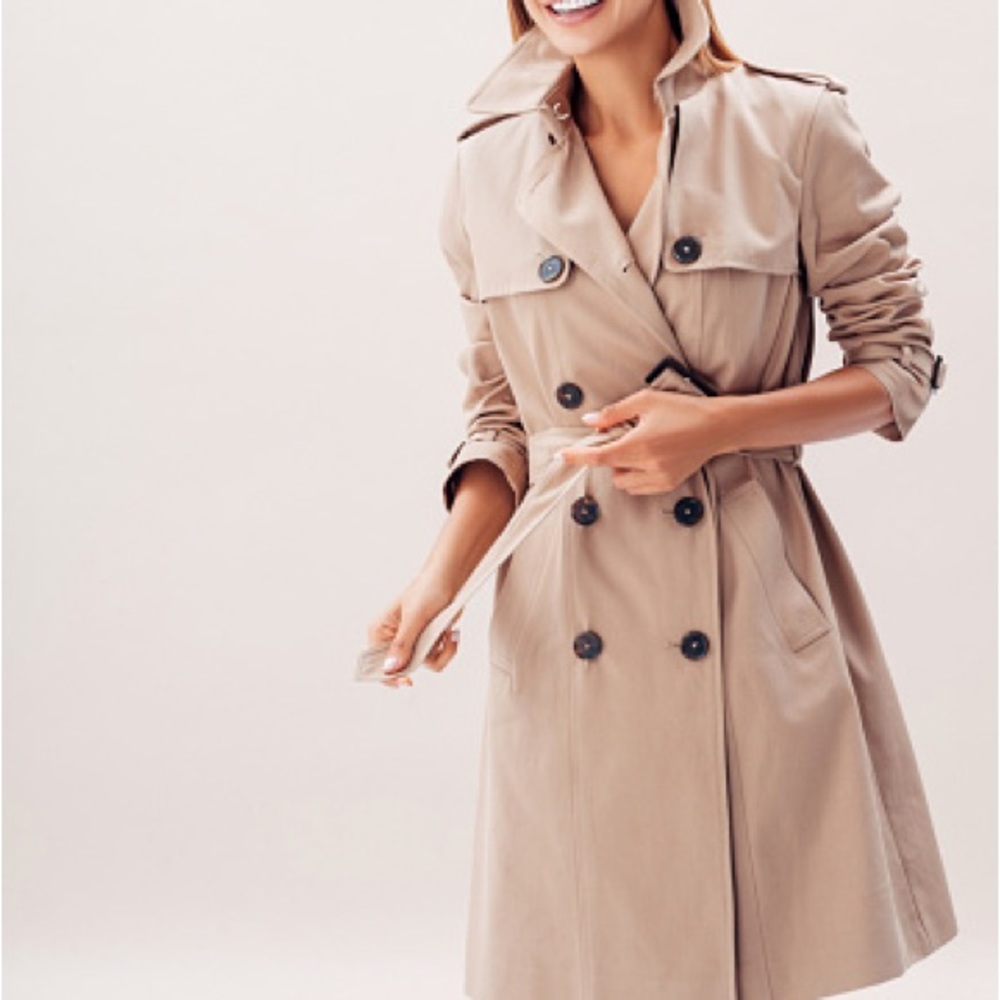 Beige trench coat with belt - Size M
